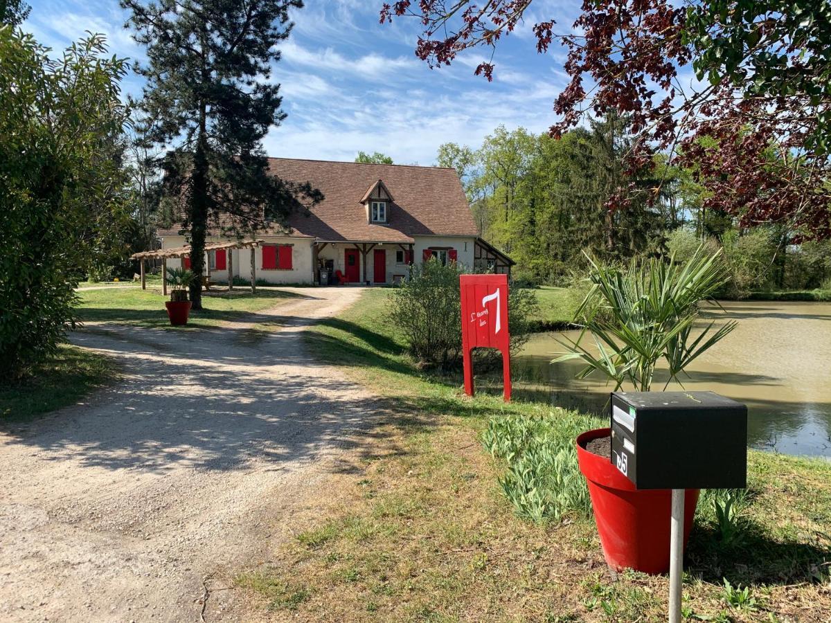 ホテル L'Etang Des 7 Le Controis-en-Sologne エクステリア 写真